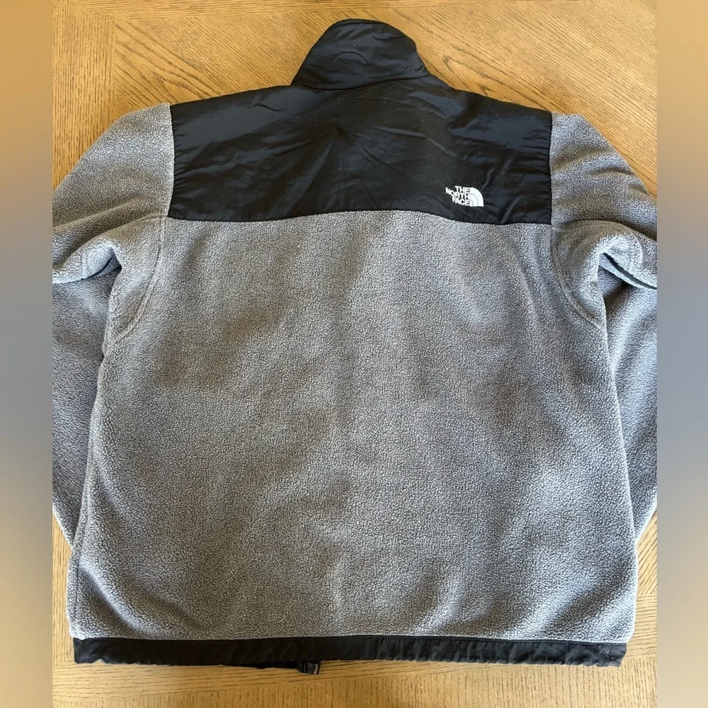 The North Face Men's Denali Two-Tone Performance Jacket - Picture 12 of 15